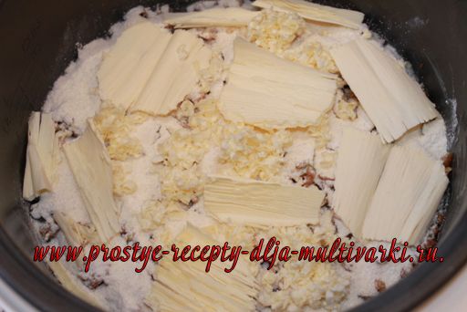 Насыпной яблочный пирог в мультиварке