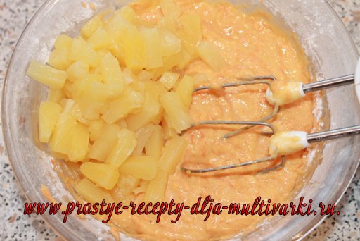 Морковный пирог с ананасами