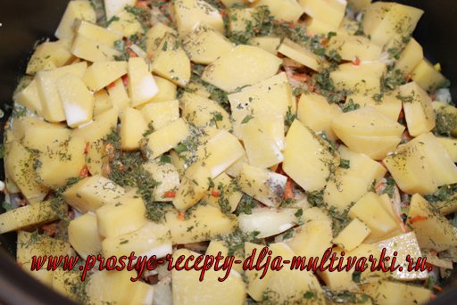 Тушеная курица в мультиварке