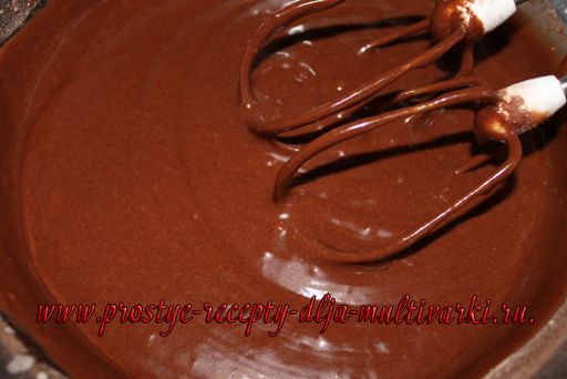 Бисквит «Шоколад на кипятке» в мультиварке