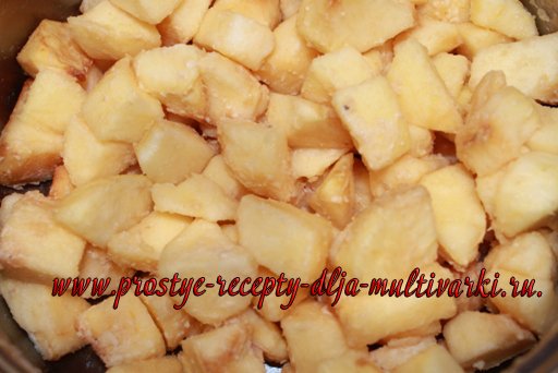 Рецепт яблочного пирога в мультиварке