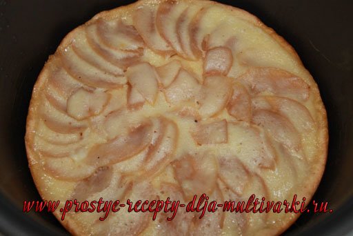 Цветаевский яблочный пирог в мультиварке