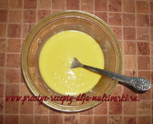 Омлет с сыром в мультиварке