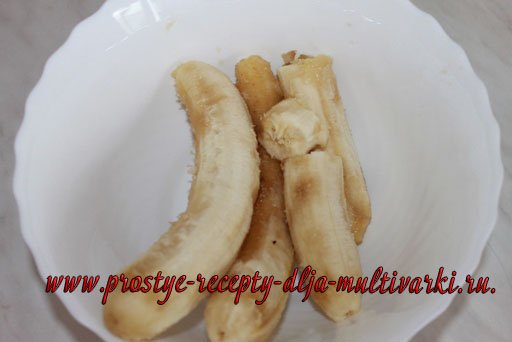 Быстрый банановый пирог в мультиварке рецепт